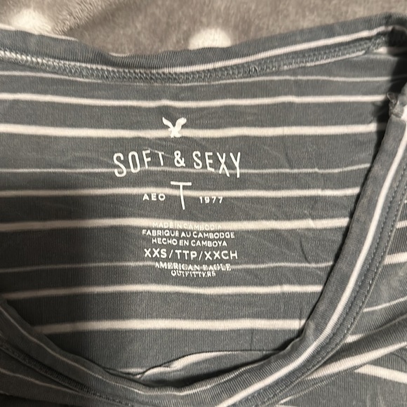 American Eagle, soft and sexy long sleeve T-shirt - Picture 2 of 2